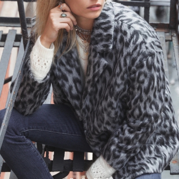 Sezane Alicia Coat - Picture 4 of 12